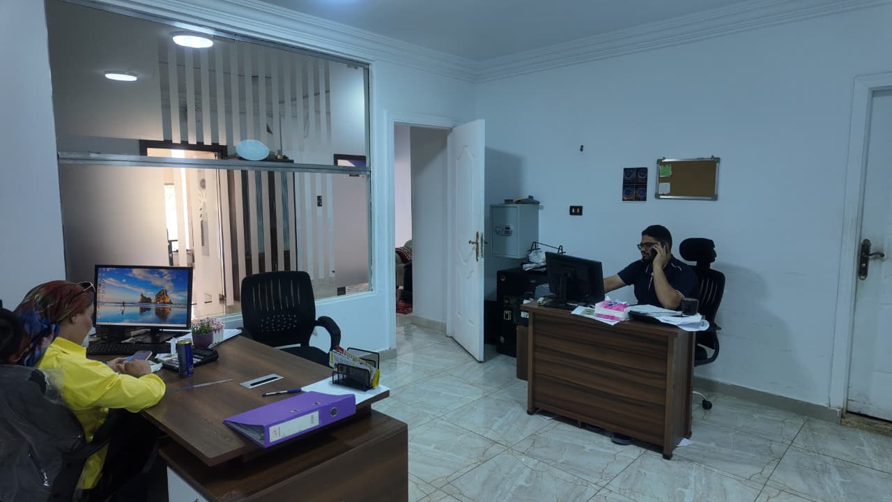 فريق خدمة العملاء والمتابعة في مقر الشورى للتكييف بمدينة 6 أكتوبر